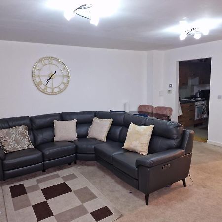 Апартаменты Ko 3 Bed House Дартфорд Экстерьер фото