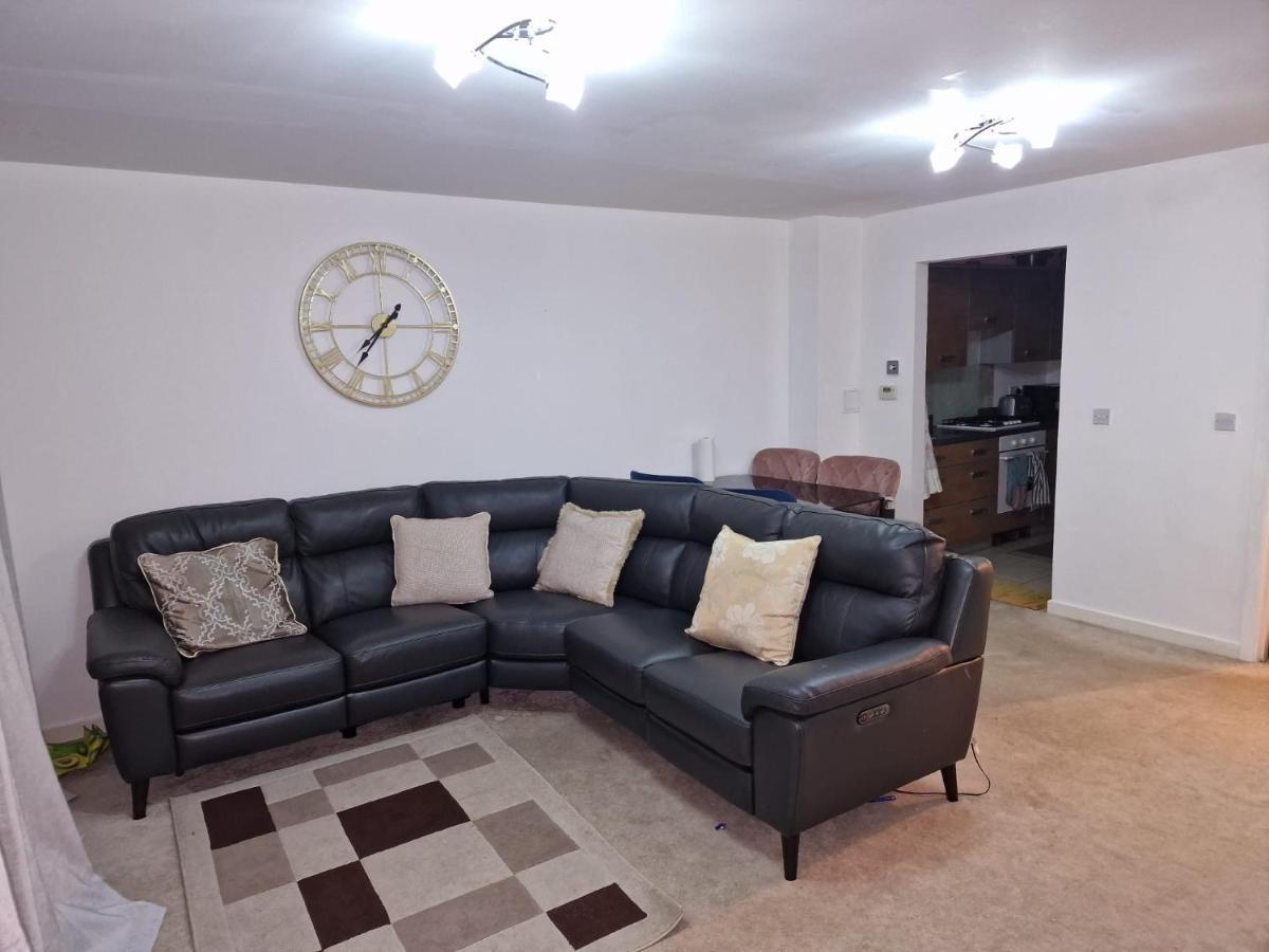 Апартаменты Ko 3 Bed House Дартфорд Экстерьер фото